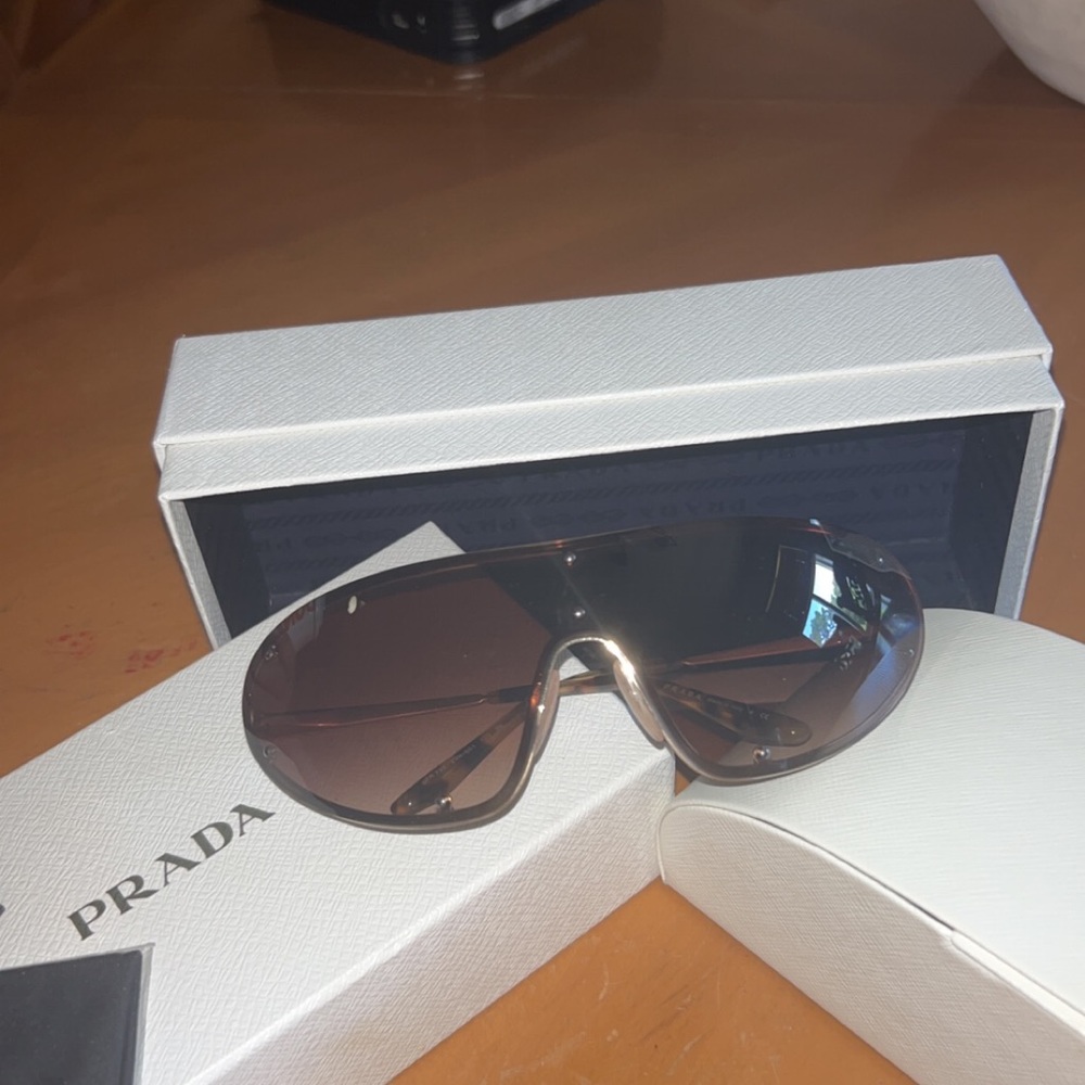 Prada Tortoise Shield Sunglasses PR 73VS Sunglasses with Box Never worn